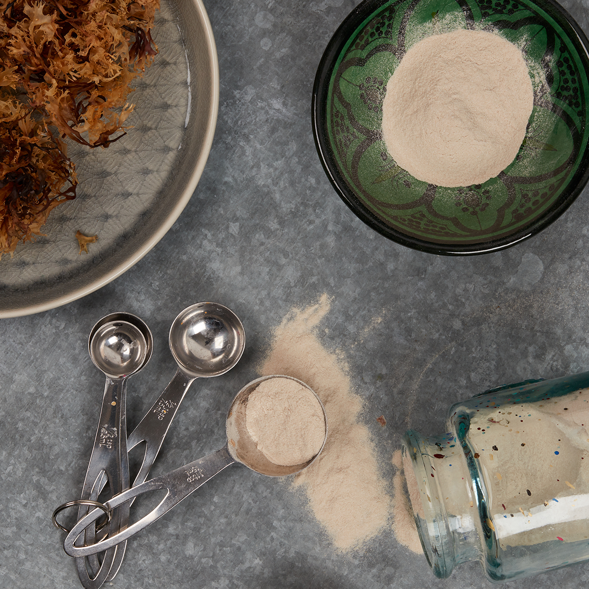 Carrageenan powder and carrageen seaweed